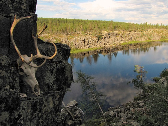 Suomen pyhät paikat ovat olleet portteja rinnakkaiseen maailmaan – kunnes  kristinusko muutti ne pahoiksi - Tiede 